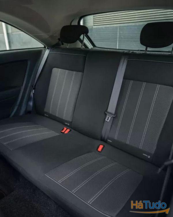 Opel Corsa 1.4 Black Editon (100cv) Opel Corsa 1.4 Black Editon (100cv)