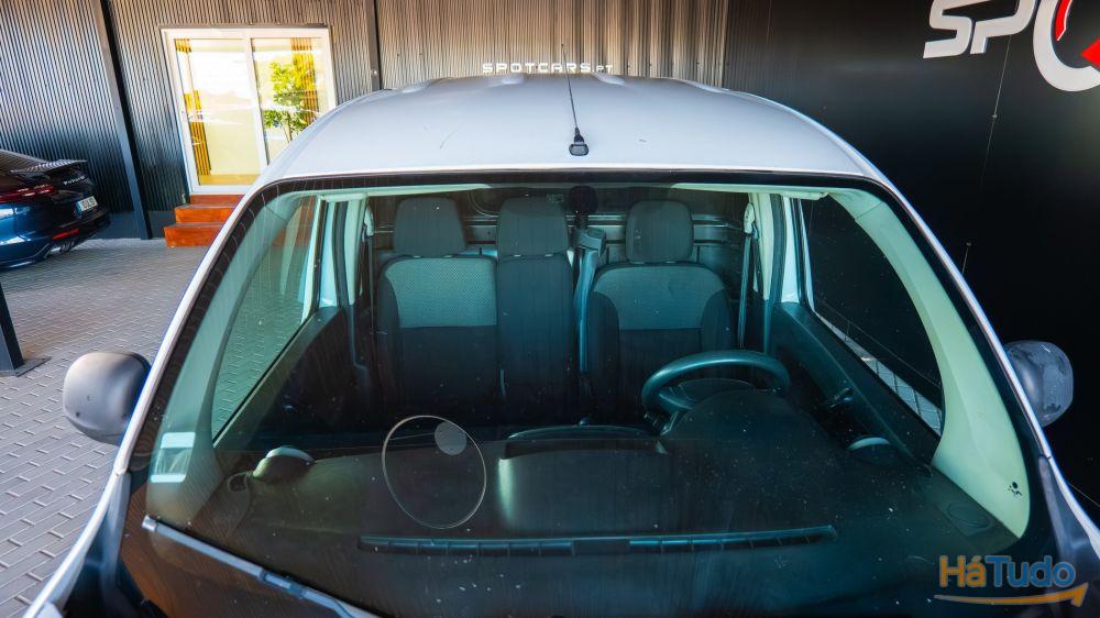 Renault Kangoo 1.5 dCi Business S/S 3L Renault Kangoo 1.5 dCi Business S/S 3L