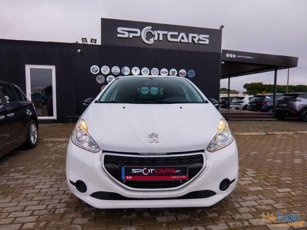 Peugeot 208 1.4 HDi Peugeot 208 1.4 HDi