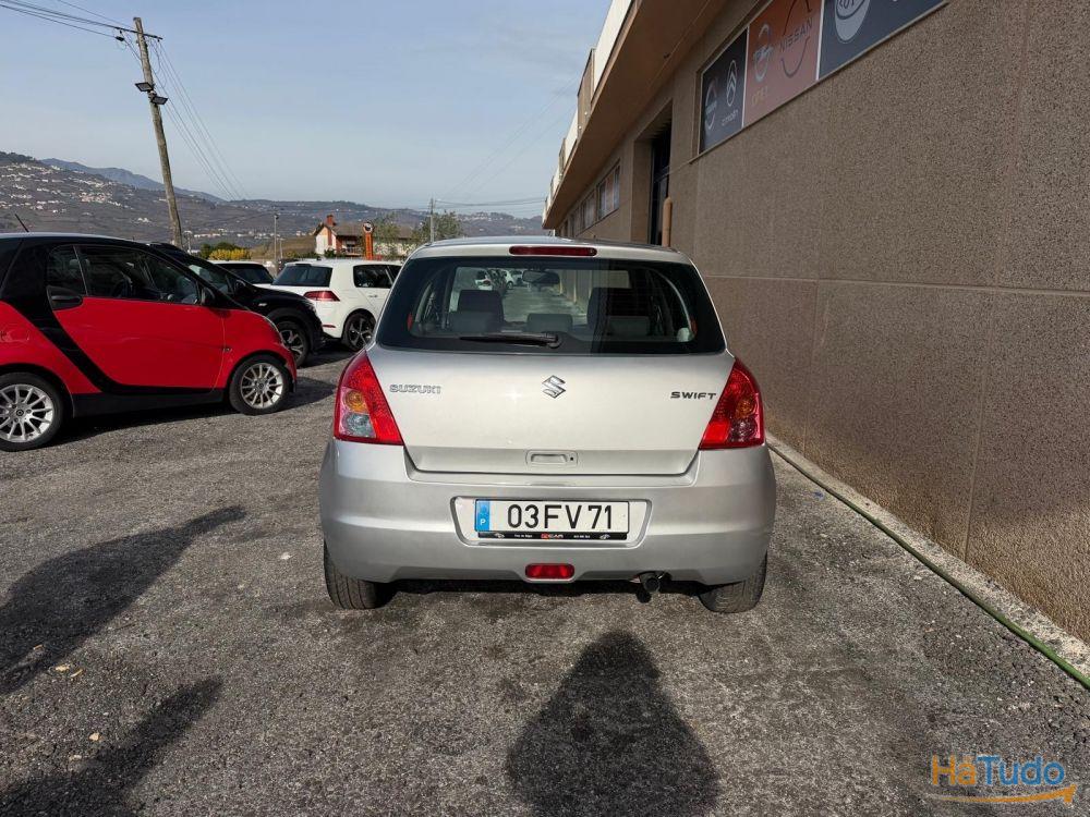 Suzuki Swift 1.3 DDiS GL Suzuki Swift 1.3 DDiS GL