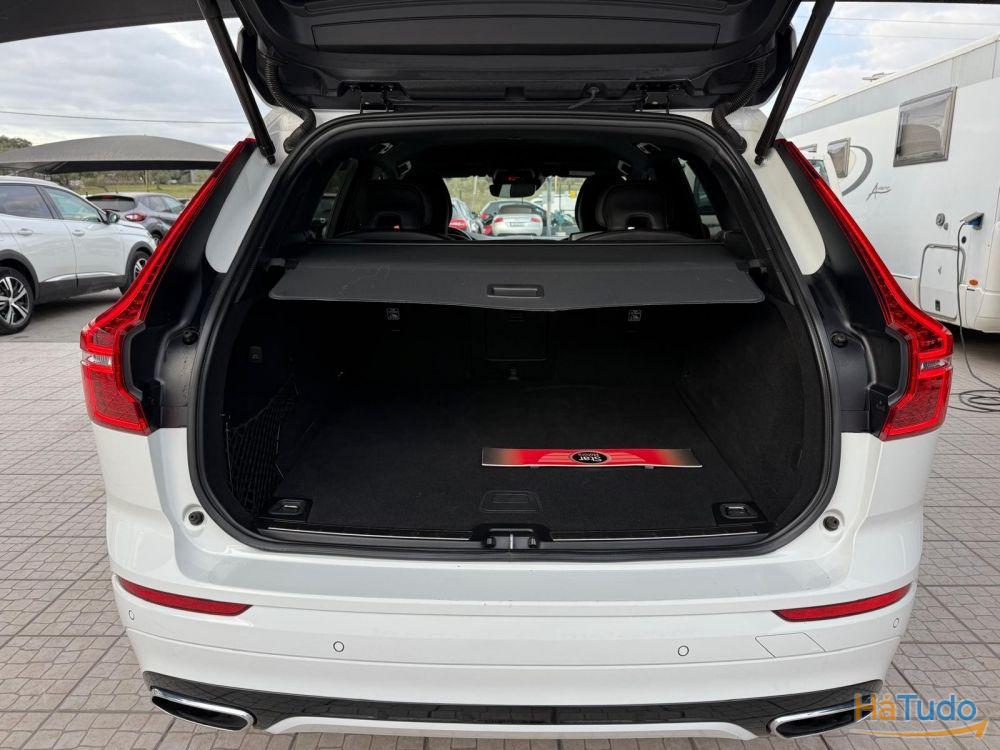 Volvo XC 60 2.0 B4 R-Design Geartronic Volvo XC 60 2.0 B4 R-Design Geartronic