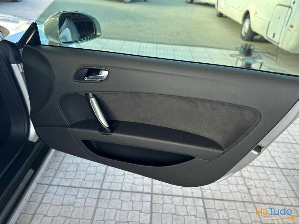 Audi TT Roadster 2.0 TFSi Audi TT Roadster 2.0 TFSi