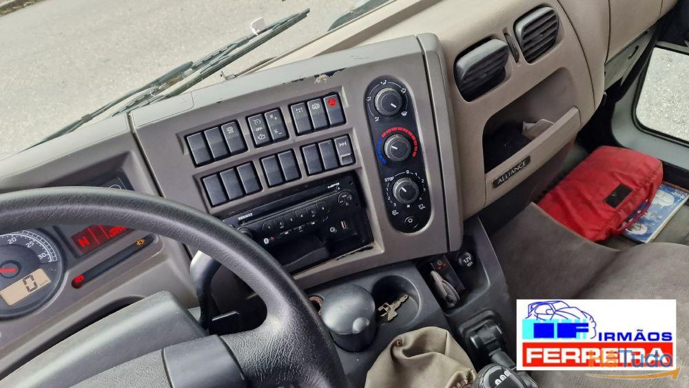 Renault Midlum 220dxi 7,5t.cortinas Renault Midlum 220dxi 7,5t.cortinas