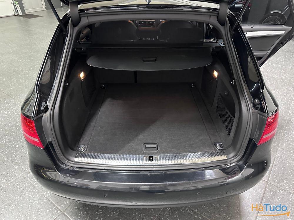 Audi A4 Avant 2.0 TDI S-line Audi A4 Avant 2.0 TDI S-line