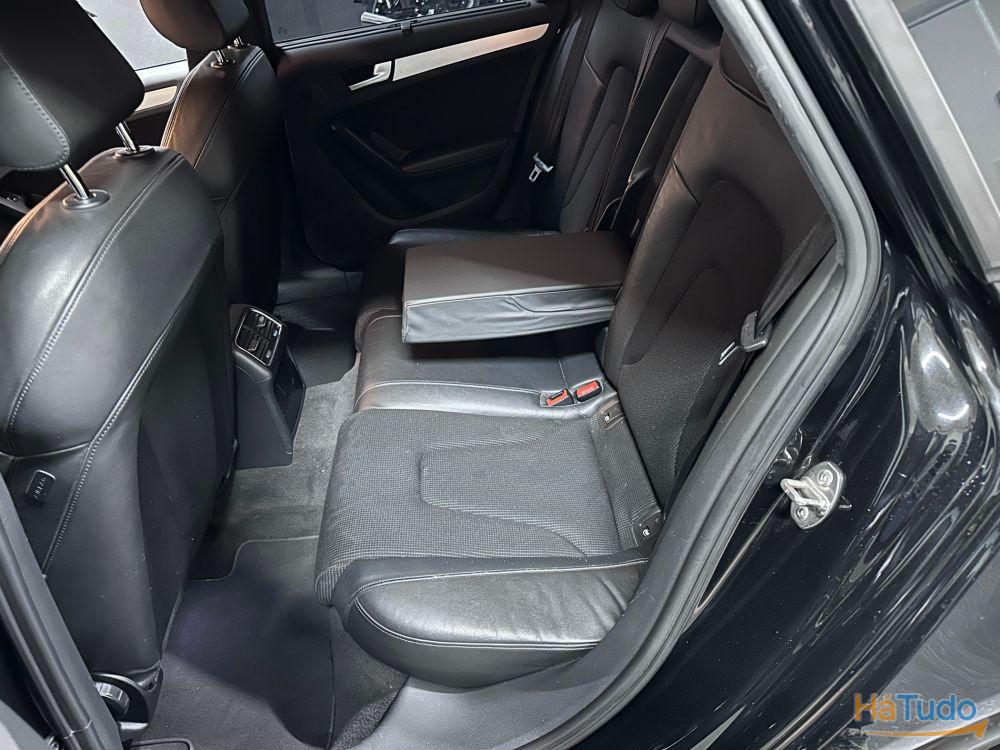 Audi A4 Avant 2.0 TDI S-line Audi A4 Avant 2.0 TDI S-line