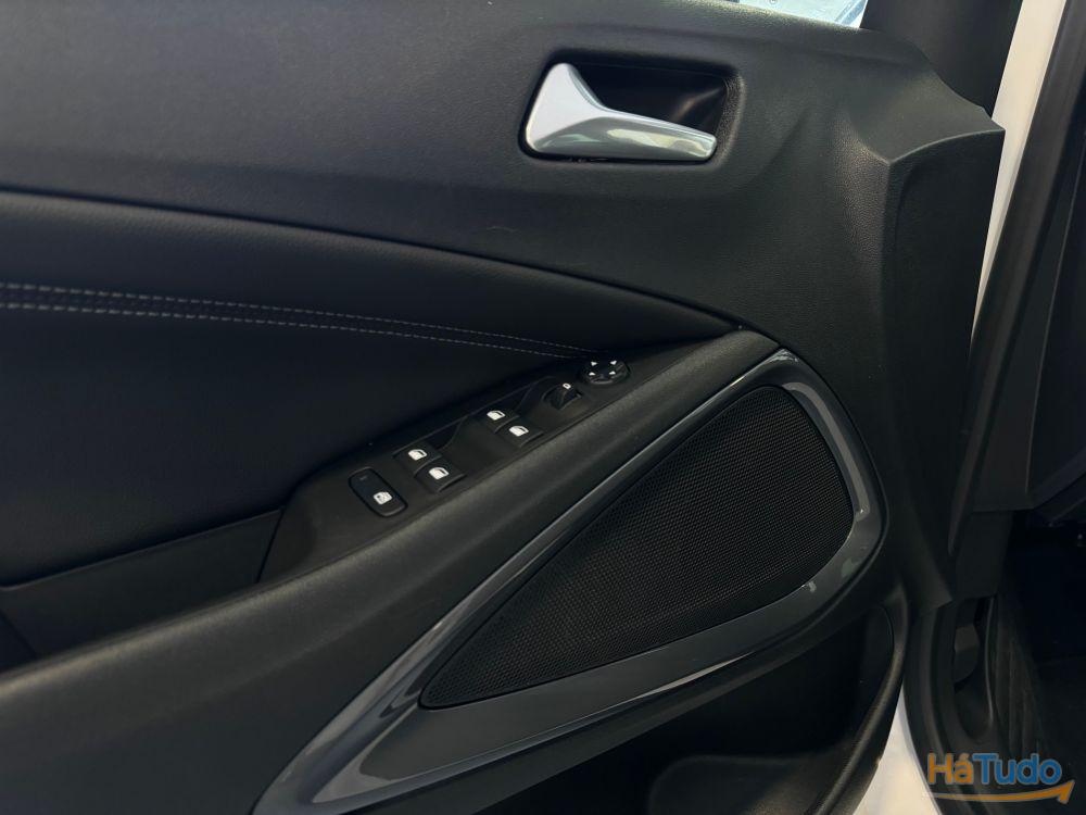 Opel Crossland 1.2 Elegance Opel Crossland 1.2 Elegance