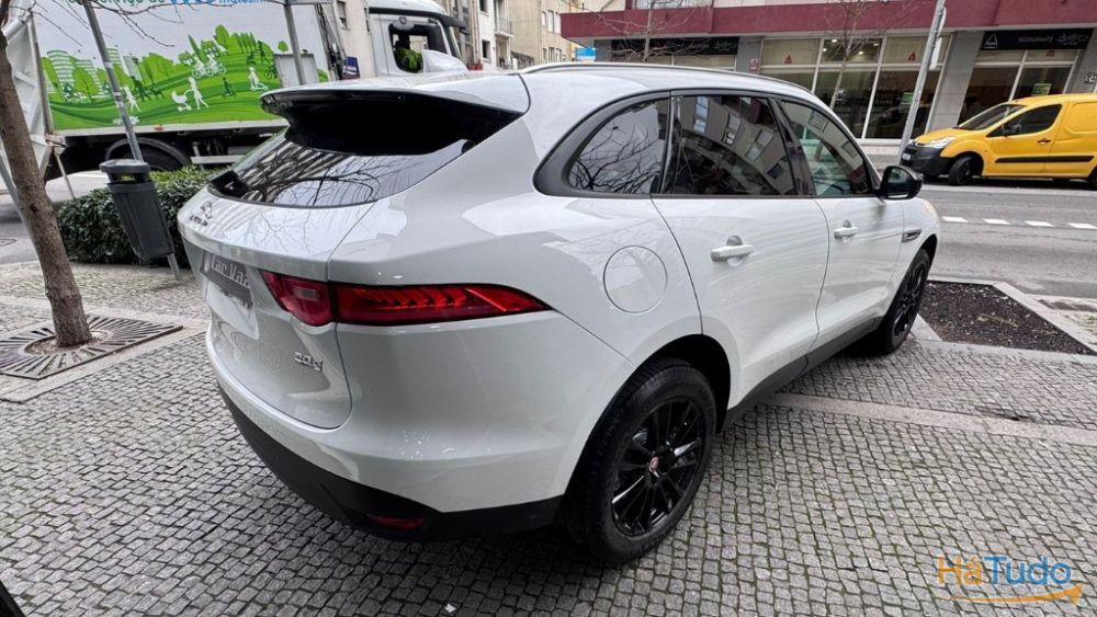 Jaguar F-Pace 2.0 i4D Pure Aut. Jaguar F-Pace 2.0 i4D Pure Aut.