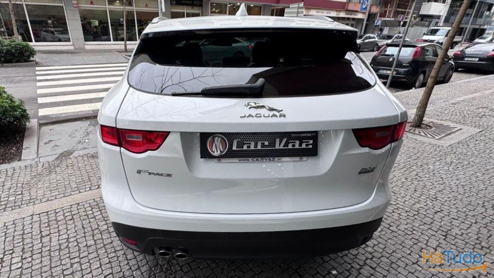 Jaguar F-Pace 2.0 i4D Pure Aut. Jaguar F-Pace 2.0 i4D Pure Aut.