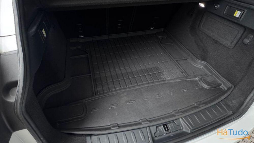 Jaguar F-Pace 2.0 i4D Pure Aut. Jaguar F-Pace 2.0 i4D Pure Aut.