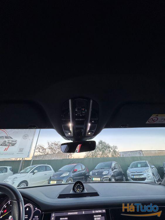 Porsche Panamera Sport Turismo ST 4 E-Hybrid 10 Years Edition Porsche Panamera Sport Turismo ST 4 E-Hybrid 10 Years Edition