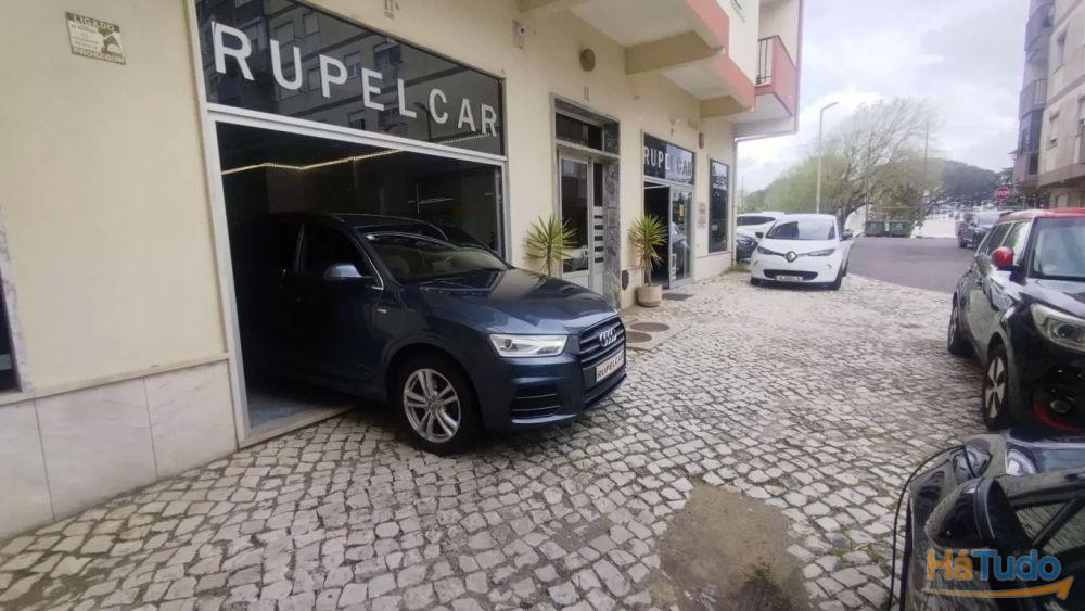 Audi Q3 2.0 TDI quattro S-line Audi Q3 2.0 TDI quattro S-line