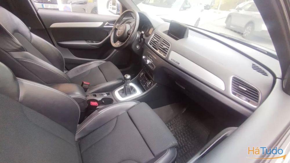 Audi Q3 2.0 TDI quattro S-line Audi Q3 2.0 TDI quattro S-line