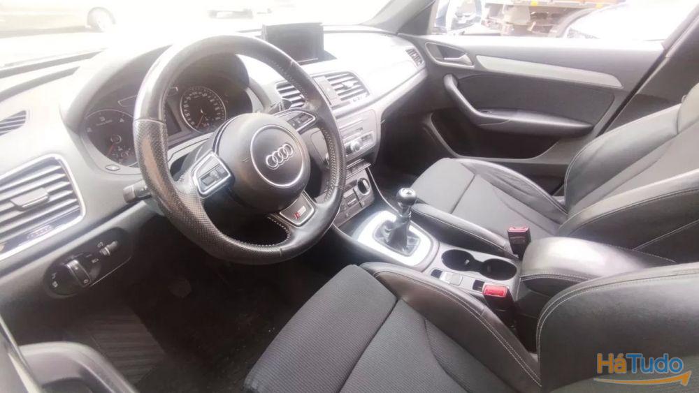 Audi Q3 2.0 TDI quattro S-line Audi Q3 2.0 TDI quattro S-line