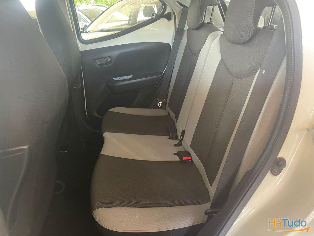 Toyota Aygo 1.0 X-Play Plus MM Toyota Aygo 1.0 X-Play Plus MM