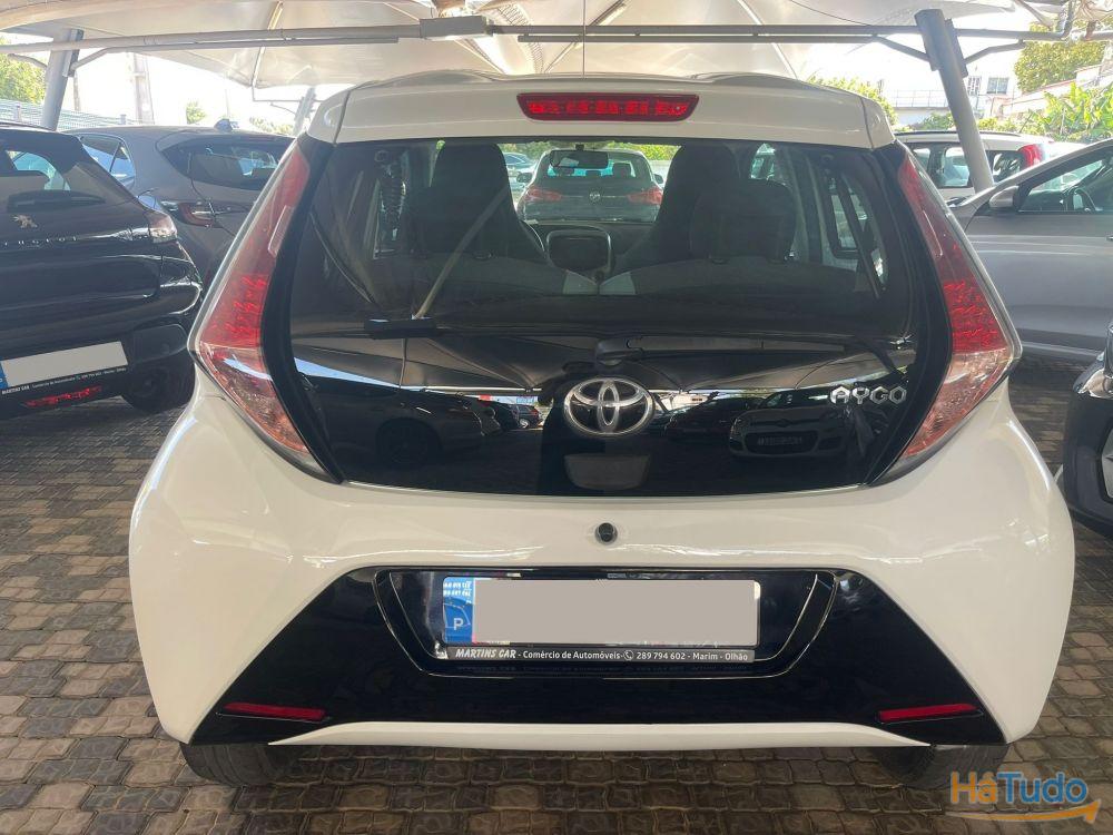 Toyota Aygo 1.0 X-Play Plus MM Toyota Aygo 1.0 X-Play Plus MM