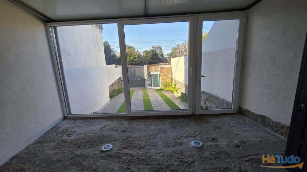 Arrendamento de Espetacular Moradia T3 de Duas Frentes em Paranhos Arrendamento de Espetacular Moradia T3 de Duas Frentes em Paranhos