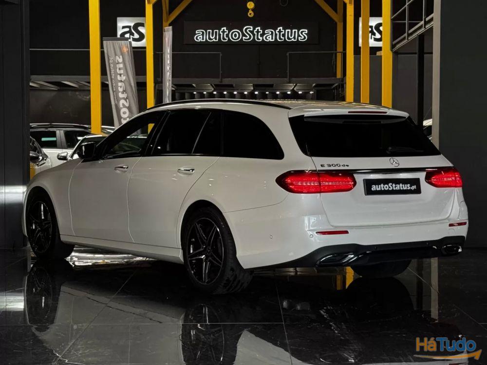 Mercedes-Benz E 300 de AMG Mercedes-Benz E 300 de AMG