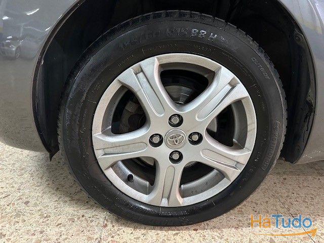 Toyota Yaris 1.0 VVT-i AC Manual Toyota Yaris 1.0 VVT-i AC Manual