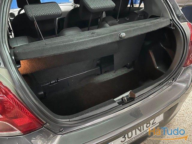 Toyota Yaris 1.0 VVT-i AC Manual Toyota Yaris 1.0 VVT-i AC Manual