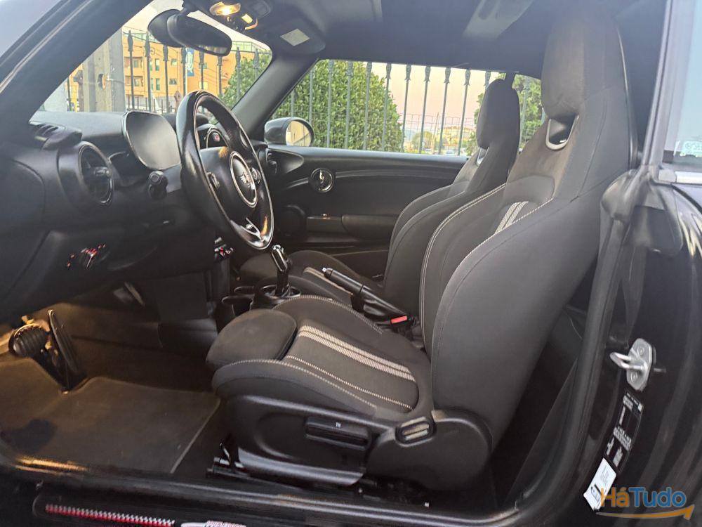 MINI Cabrio Cooper Premium JCW Auto MINI Cabrio Cooper Premium JCW Auto