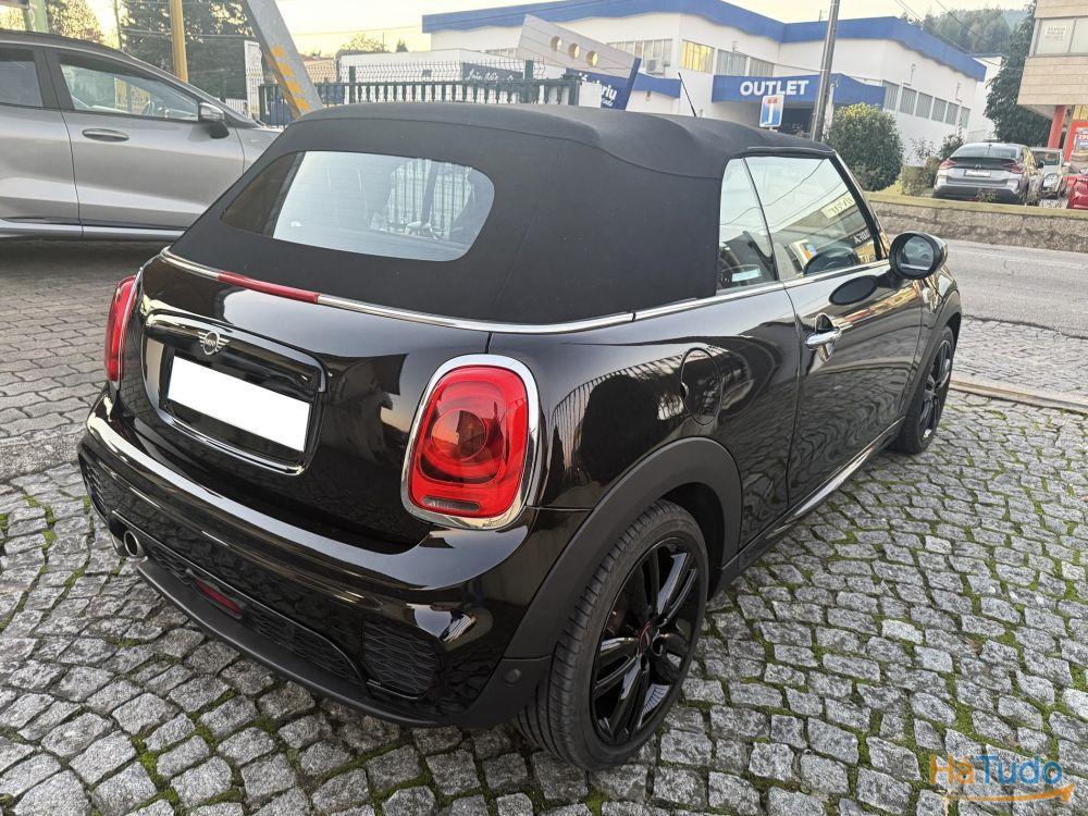 MINI Cabrio Cooper Premium JCW Auto MINI Cabrio Cooper Premium JCW Auto