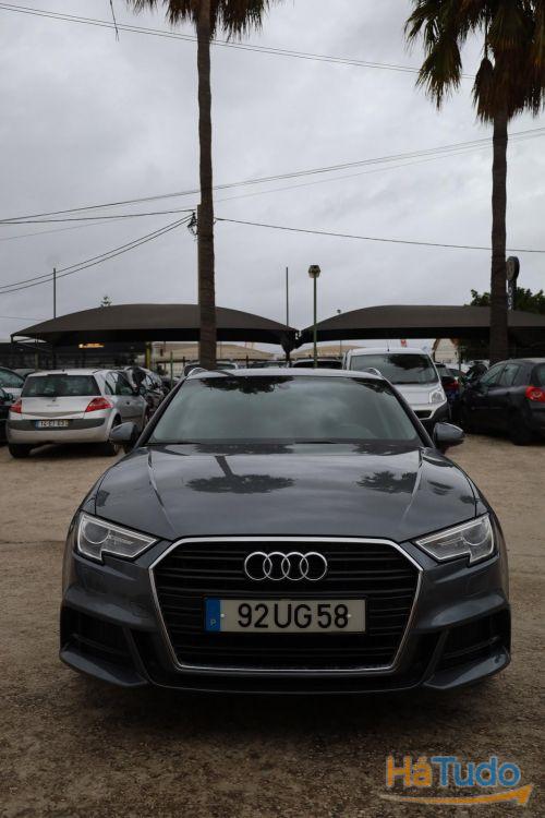 Audi A3 Sportback 1.6 TDI S-line S tronic Audi A3 Sportback 1.6 TDI S-line S tronic