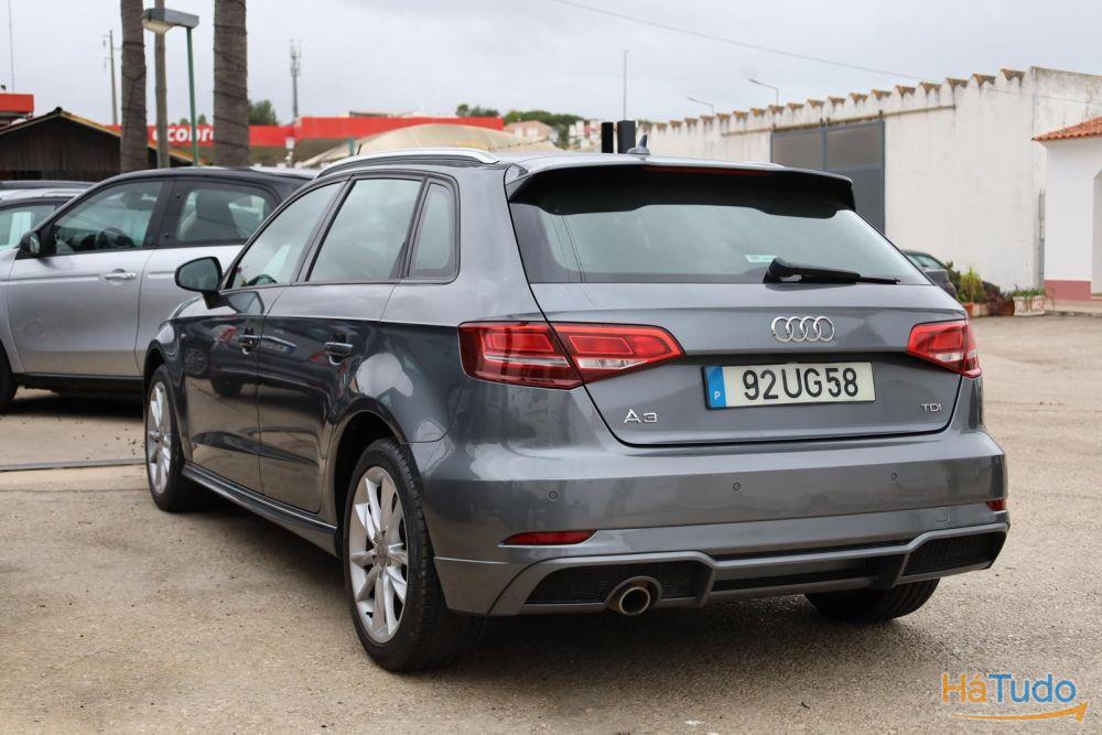 Audi A3 Sportback 1.6 TDI S-line S tronic Audi A3 Sportback 1.6 TDI S-line S tronic