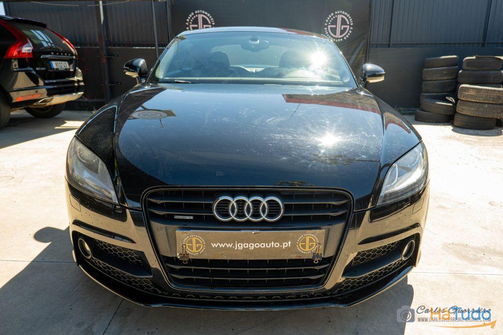 Audi TT Coupé 2.0 TDi quattro S-line S tronic Audi TT Coupé 2.0 TDi quattro S-line S tronic