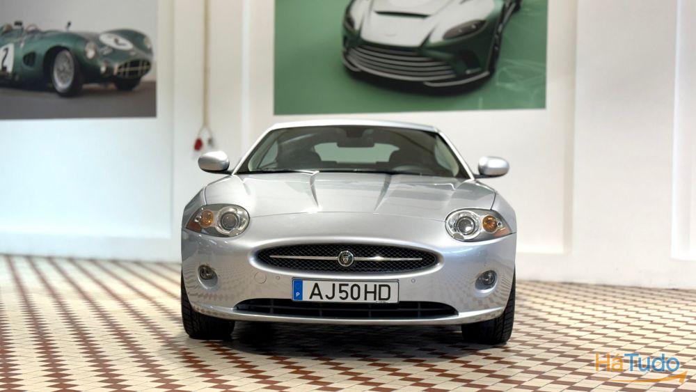 Jaguar XK 4.2 V8 Jaguar XK 4.2 V8