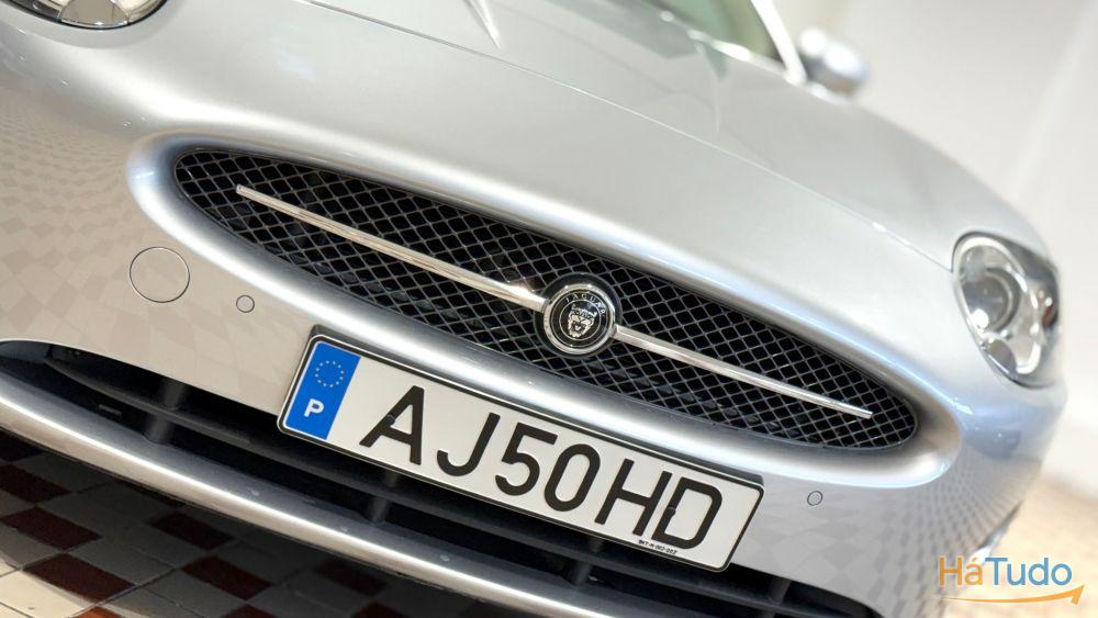 Jaguar XK 4.2 V8 Jaguar XK 4.2 V8