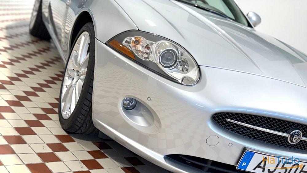 Jaguar XK 4.2 V8 Jaguar XK 4.2 V8