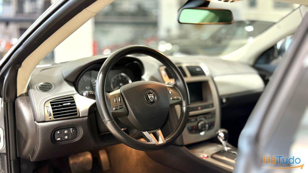 Jaguar XK 4.2 V8 Jaguar XK 4.2 V8