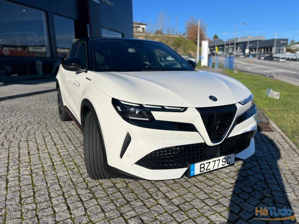 Alfa Romeo Junior Elletrica 50 kWh Alfa Romeo Junior Elletrica 50 kWh