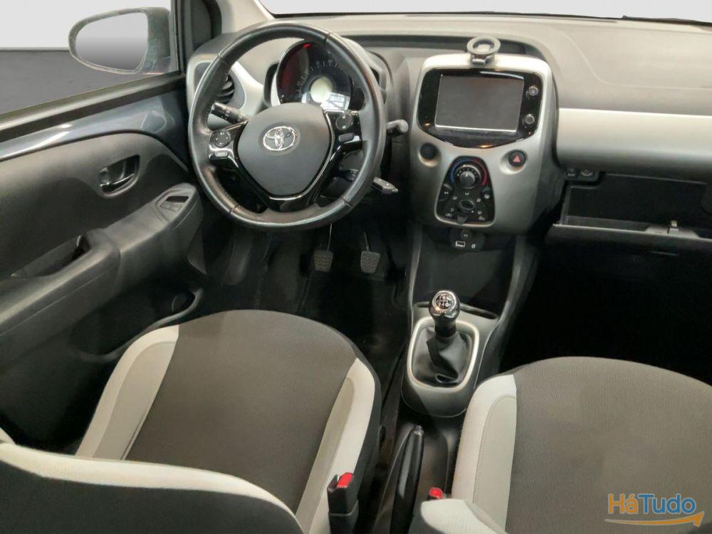 Toyota Aygo 1.0 X-Play Toyota Aygo 1.0 X-Play