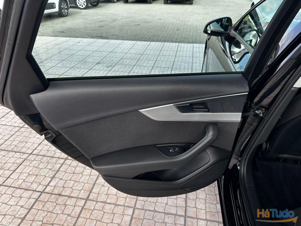 Audi A4 2.0 TDi Business Line Audi A4 2.0 TDi Business Line