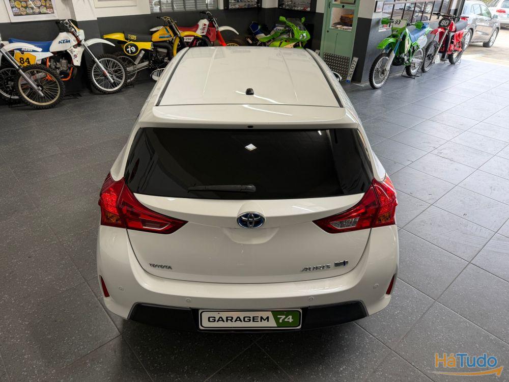 Toyota Auris 1.8 HSD Sport Toyota Auris 1.8 HSD Sport