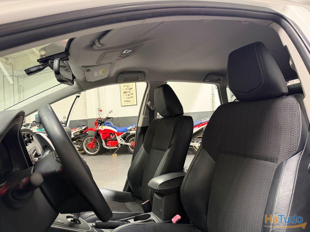 Toyota Auris 1.8 HSD Sport Toyota Auris 1.8 HSD Sport