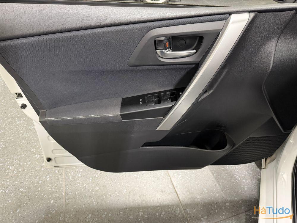 Toyota Auris 1.8 HSD Sport Toyota Auris 1.8 HSD Sport