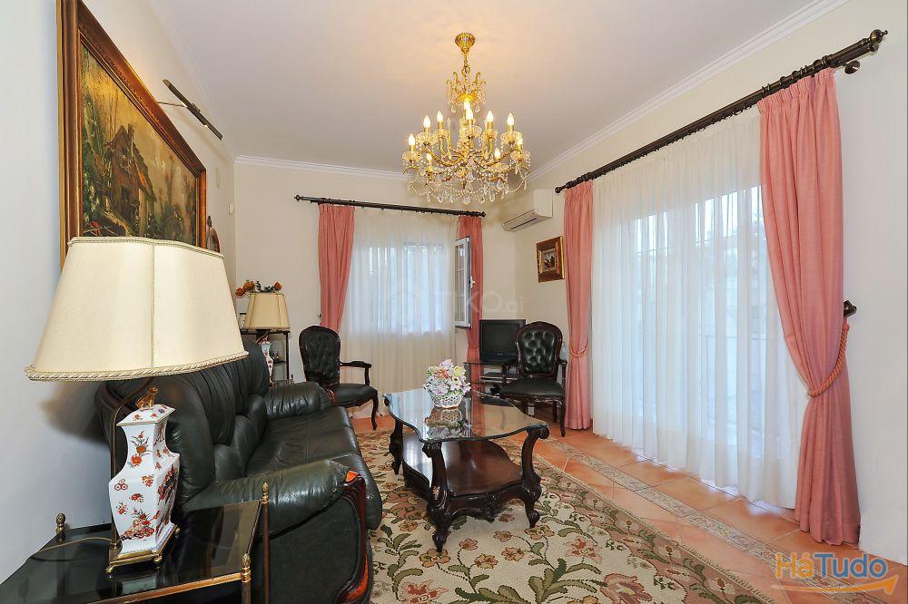 Novidade!!! T6 com Piscina e Jardim em Aldeia Grande, Setúbal Novidade!!! T6 com Piscina e Jardim em Aldeia Grande, Setúbal