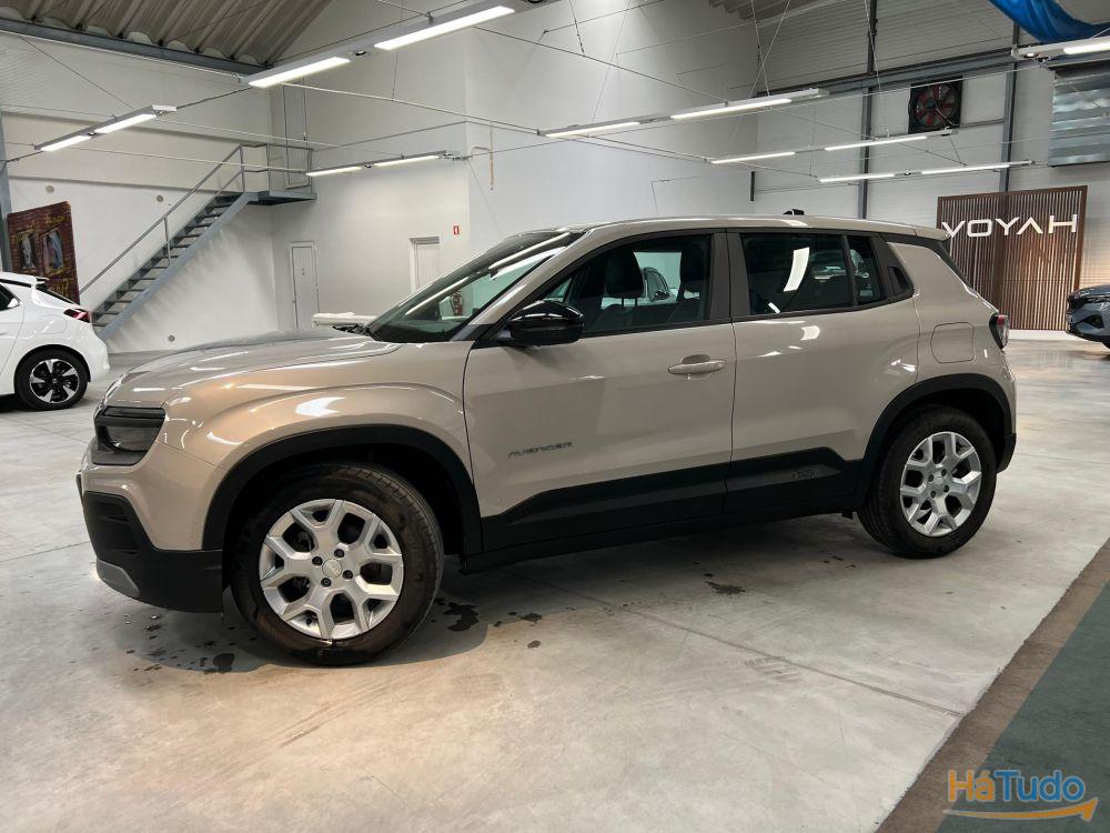 Jeep Avenger 1.2 GSE T3 Altitude Jeep Avenger 1.2 GSE T3 Altitude
