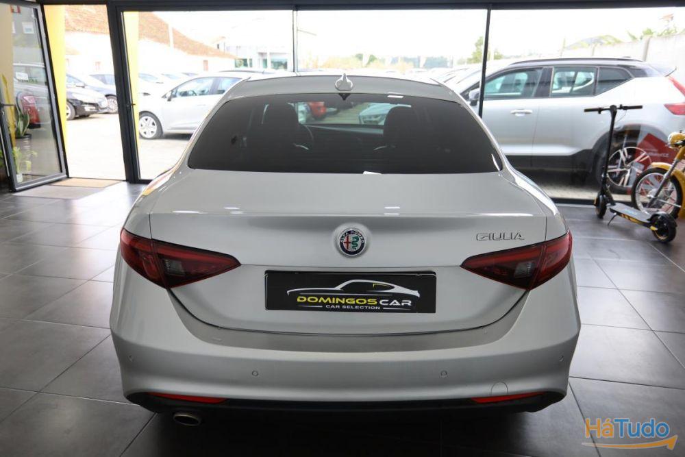 Alfa Romeo Giulia 2.2 D Super Alfa Romeo Giulia 2.2 D Super