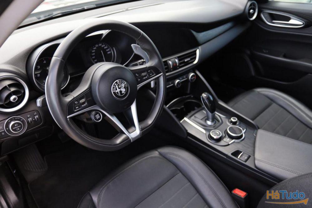 Alfa Romeo Giulia 2.2 D Super Alfa Romeo Giulia 2.2 D Super