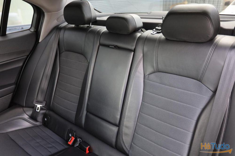 Alfa Romeo Giulia 2.2 D Super Alfa Romeo Giulia 2.2 D Super