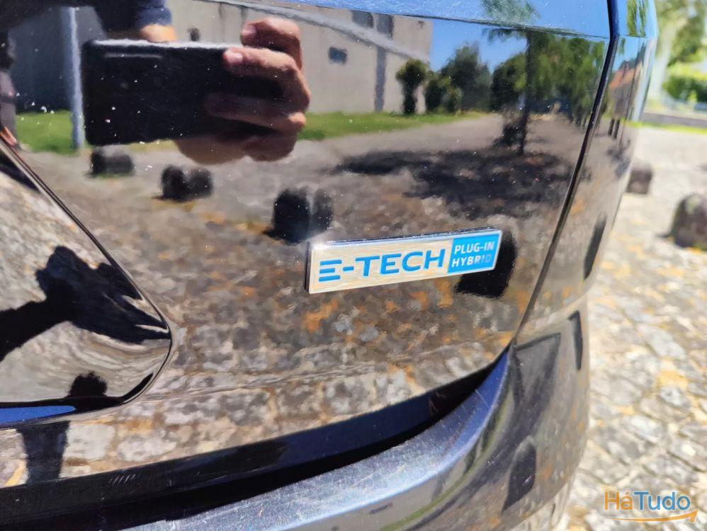 Renault Mégane Sport Tourer 1.6 E-Tech Plug-In Hybrid R.S. Line Renault Mégane Sport Tourer 1.6 E-Tech Plug-In Hybrid R.S. Line