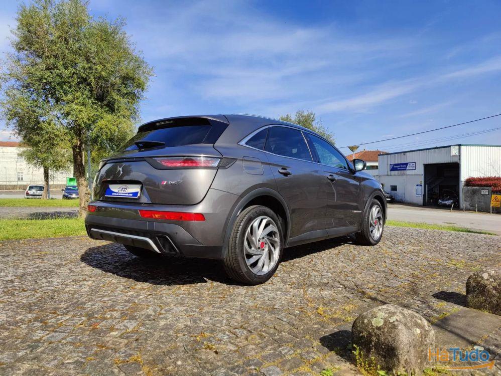 DS DS7 Crossback 1.5 BlueHDi Performance Line EAT8 DS DS7 Crossback 1.5 BlueHDi Performance Line EAT8