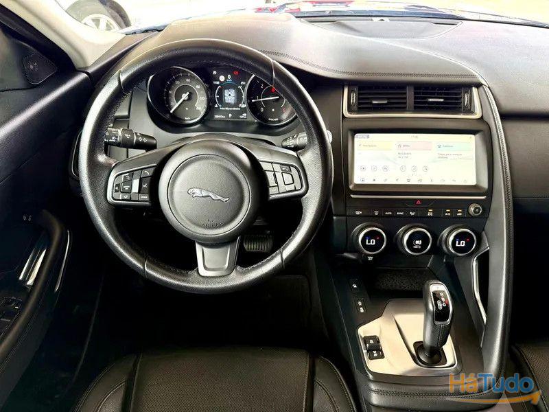 Jaguar E-Pace 2.0 i4D R-Dynamic S AWD Aut. Jaguar E-Pace 2.0 i4D R-Dynamic S AWD Aut.