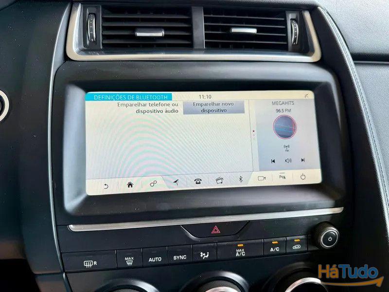 Jaguar E-Pace 2.0 i4D R-Dynamic S AWD Aut. Jaguar E-Pace 2.0 i4D R-Dynamic S AWD Aut.