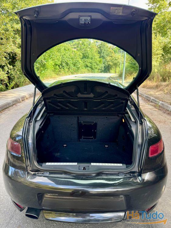 Alfa Romeo GT 1.9 JTD M-JET Alfa Romeo GT 1.9 JTD M-JET