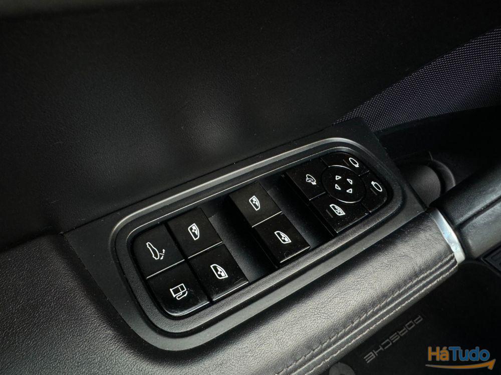 Porsche Cayenne E-Hybrid Tiptronic S Porsche Cayenne E-Hybrid Tiptronic S