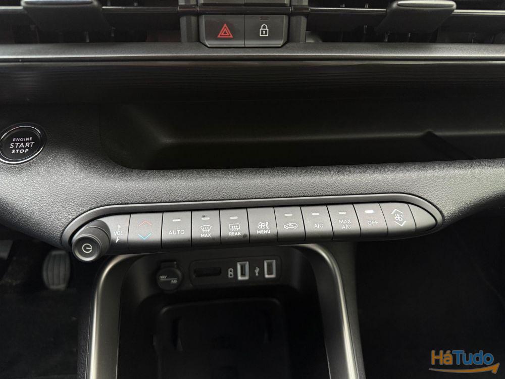 Jeep Avenger 1.2 GSE T3 Altitude Jeep Avenger 1.2 GSE T3 Altitude